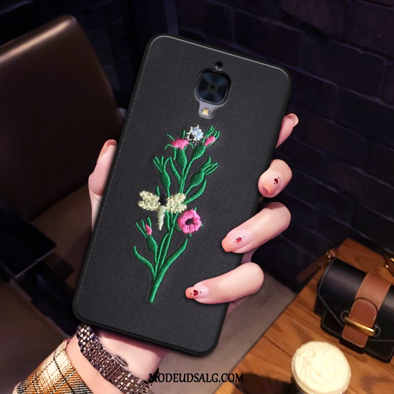 Oneplus 3 Etui Sort Blød Flannel Blomster Af Personlighed